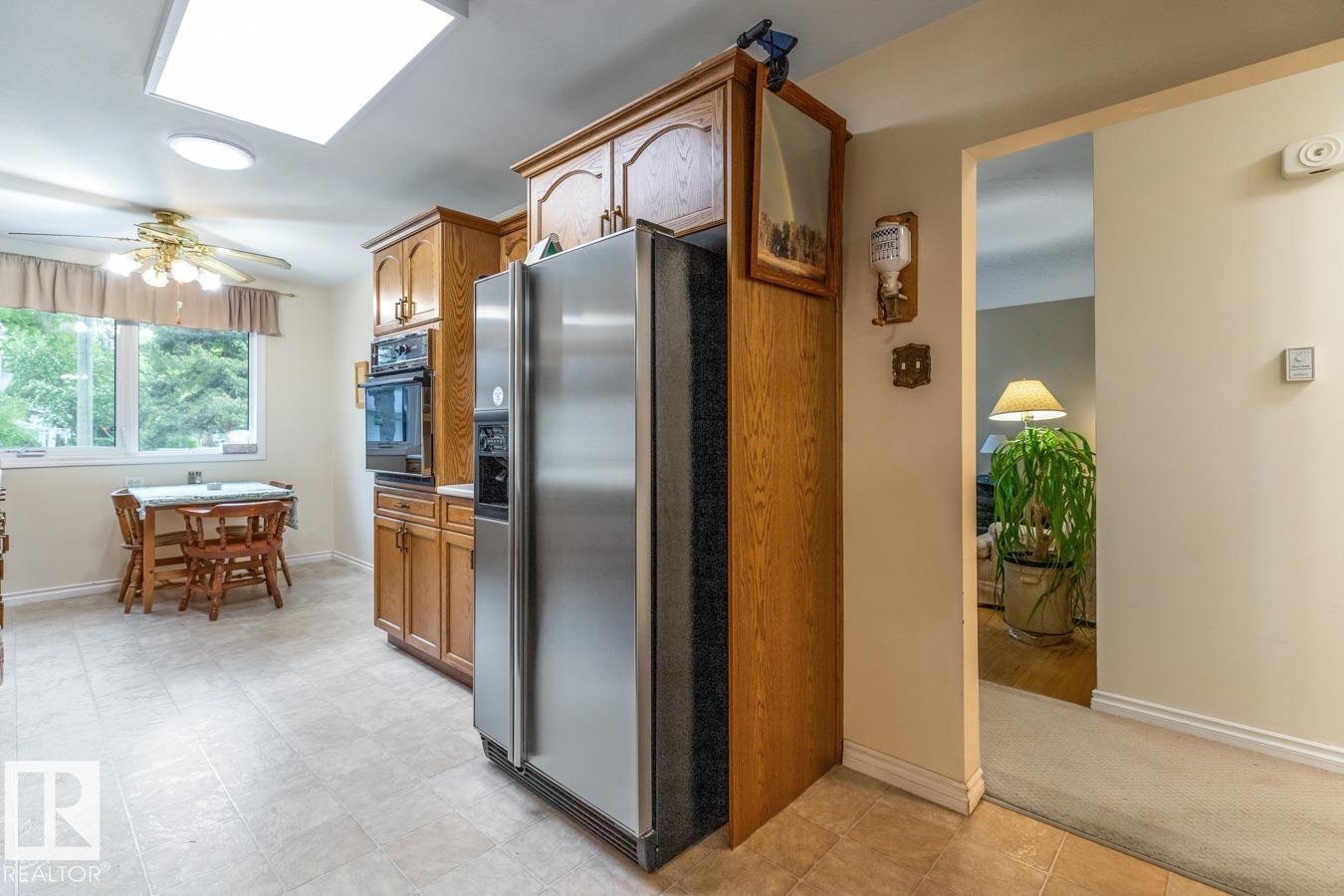 29 GREENVIEW CR — photo 8