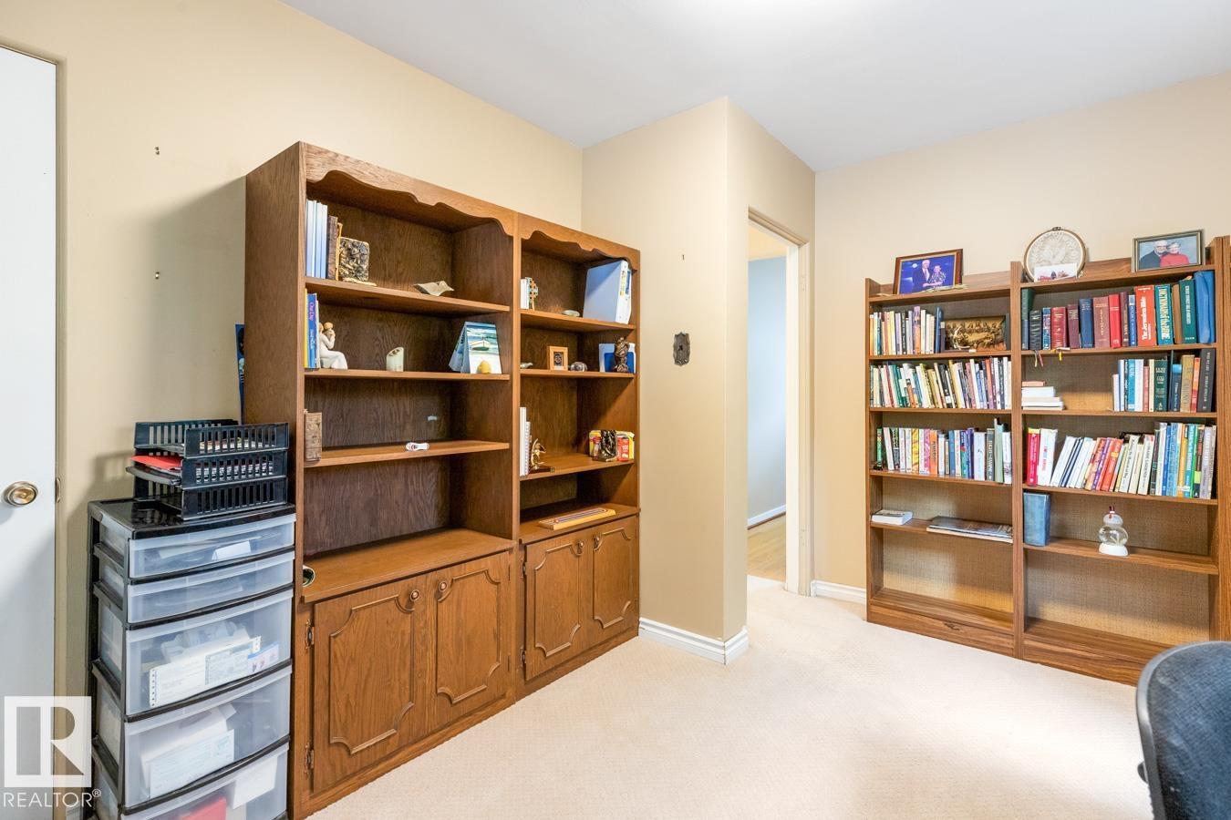 29 GREENVIEW CR — photo 22