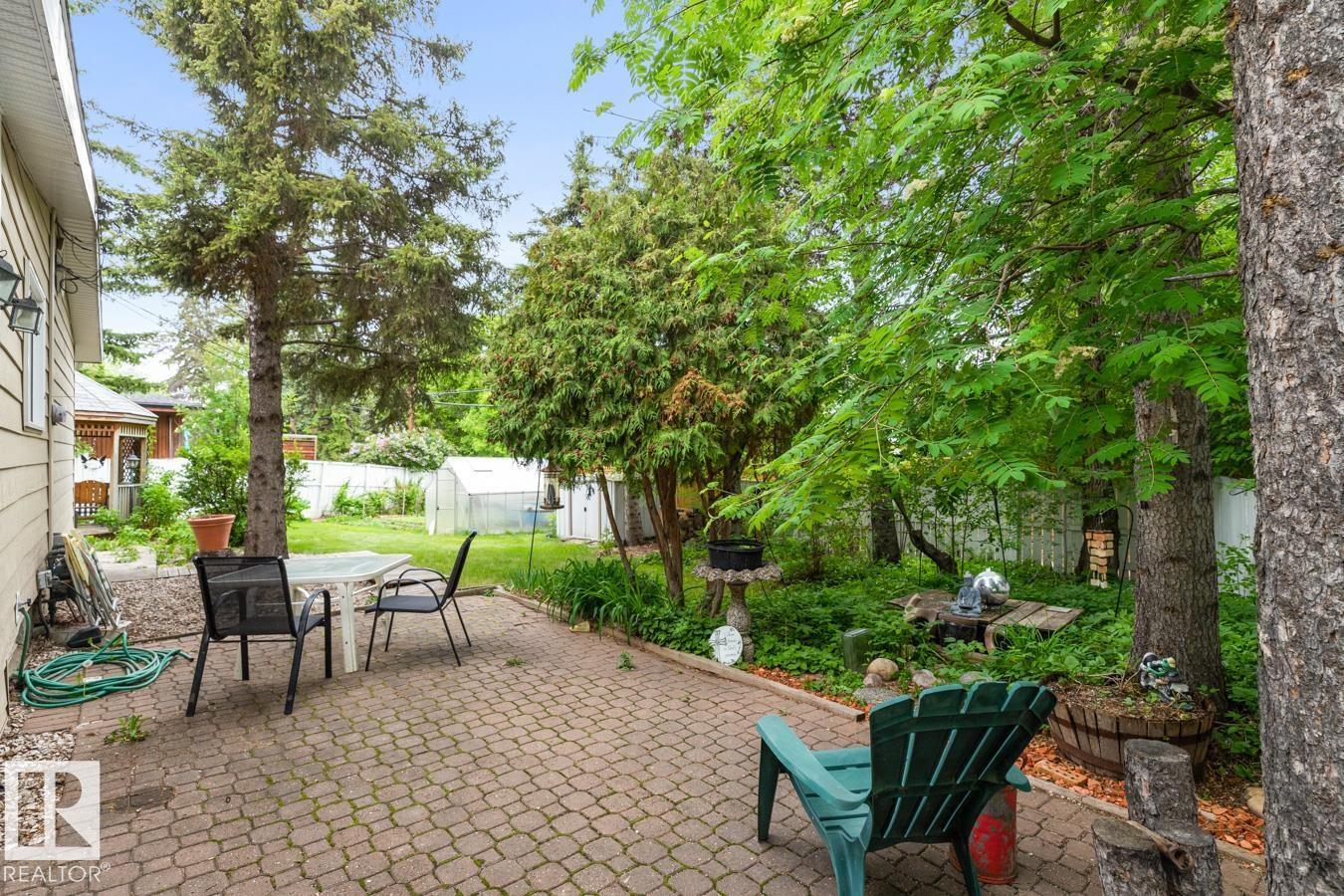 29 GREENVIEW CR — photo 28