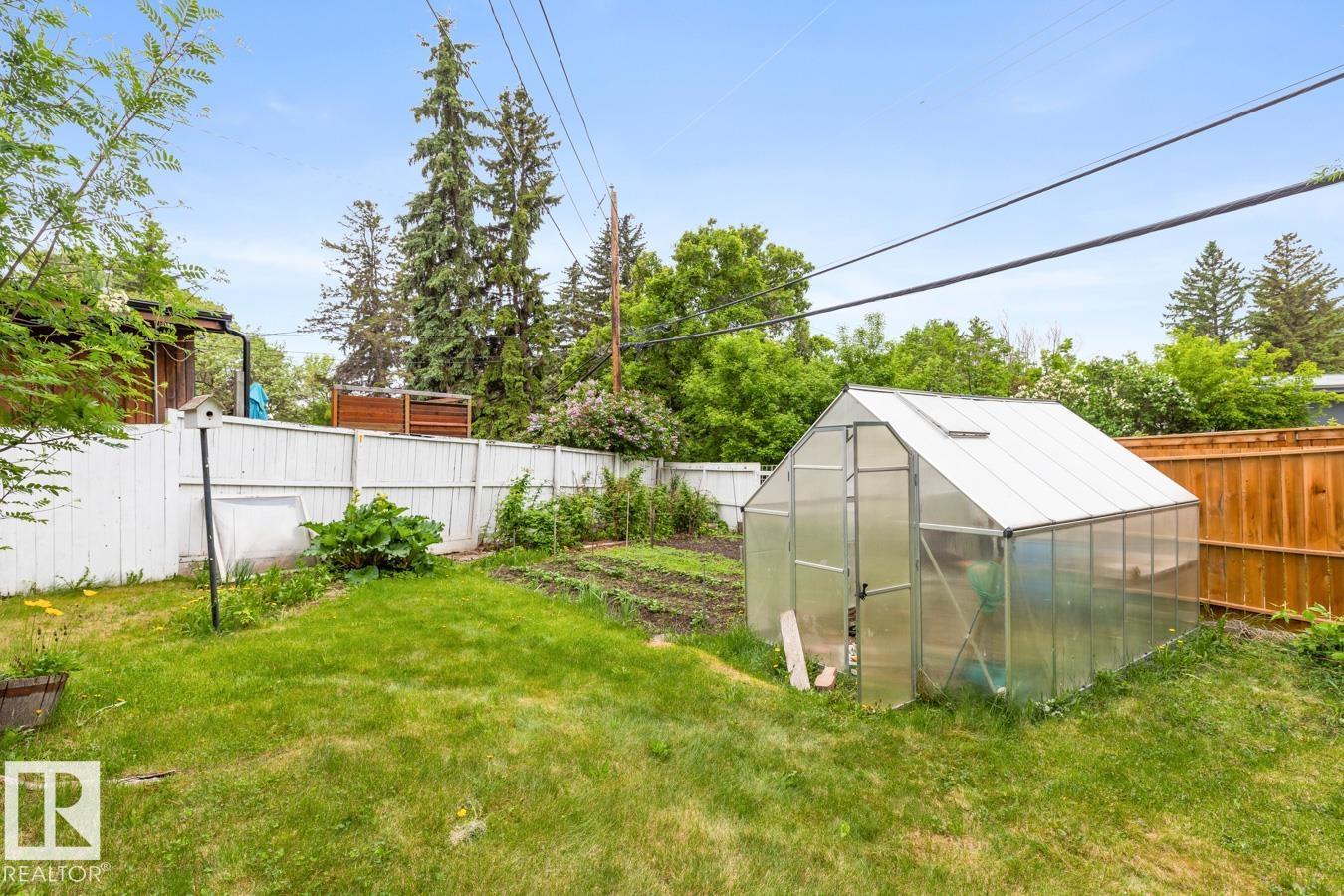 29 GREENVIEW CR — photo 31
