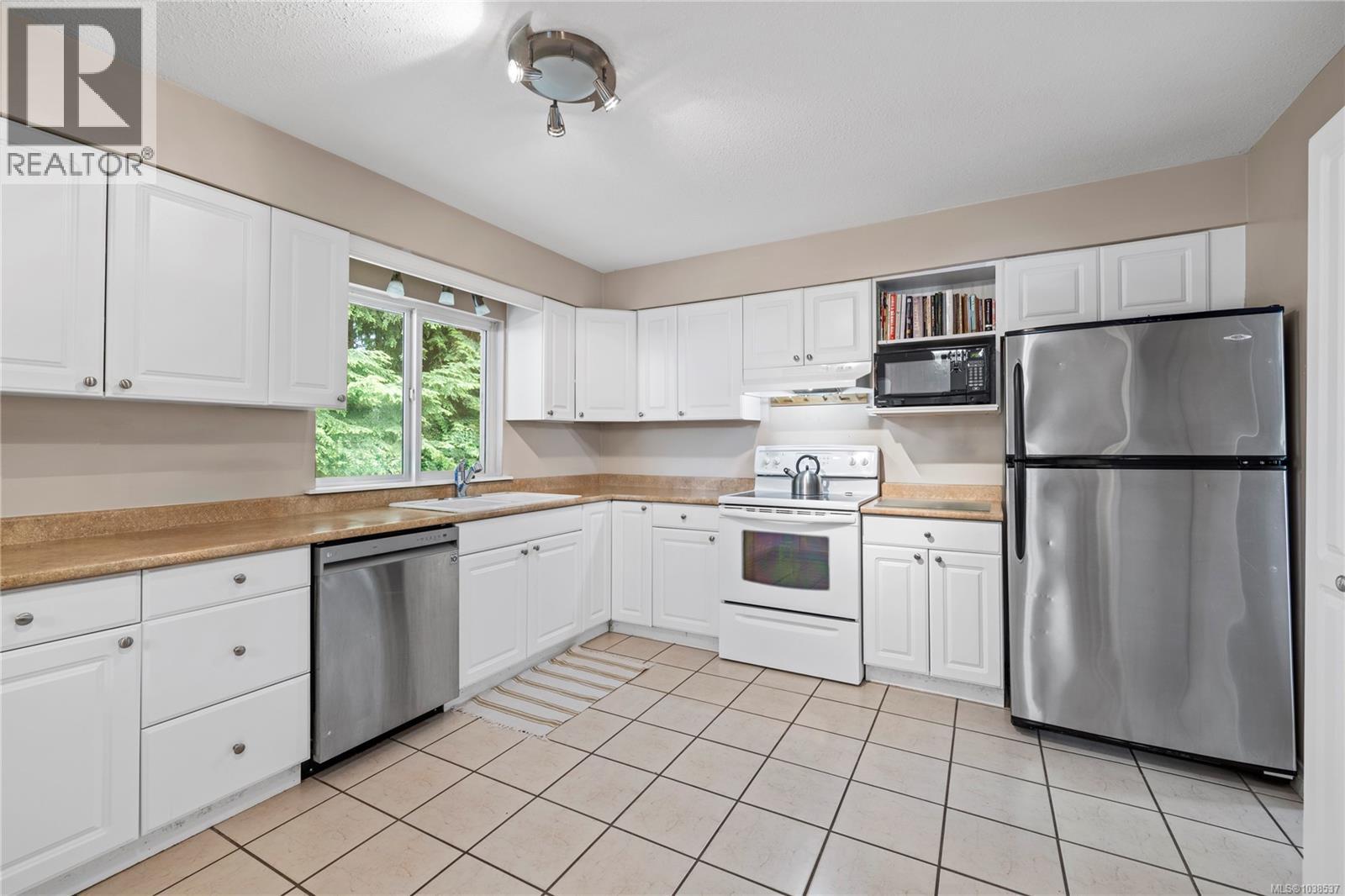 1524 Pacific Cres, Parksville