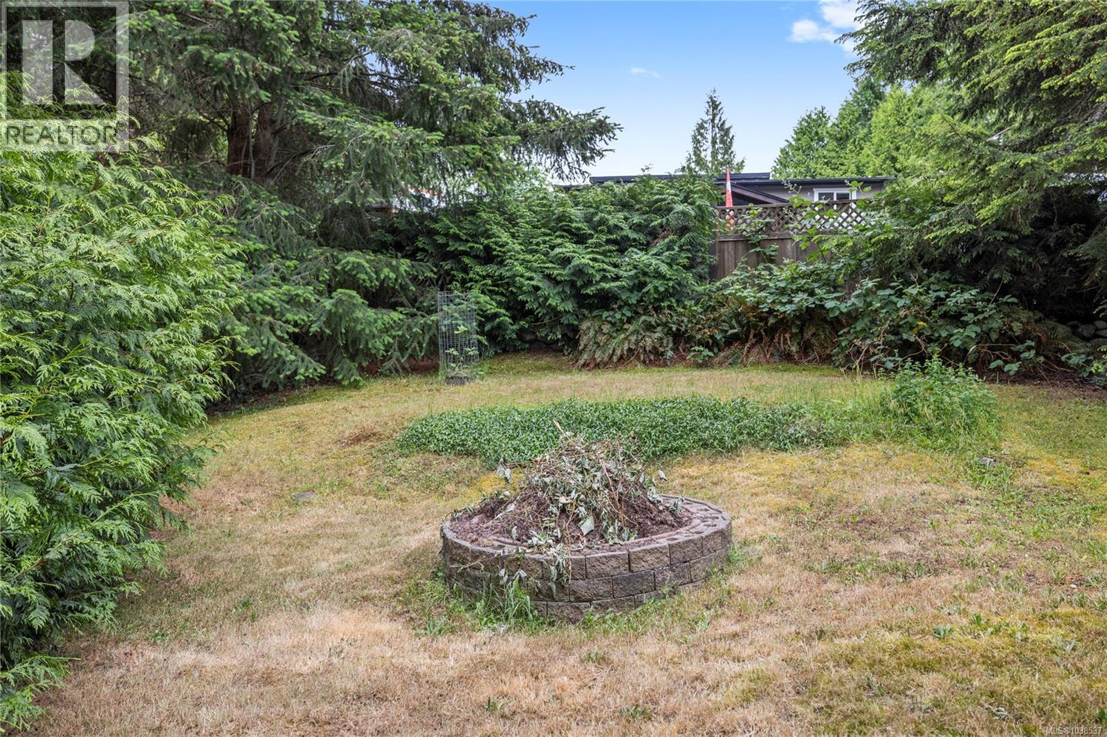 1524 Pacific Cres - 36
