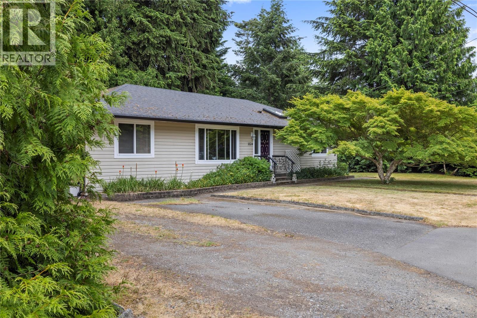 1524 Pacific Cres - 9
