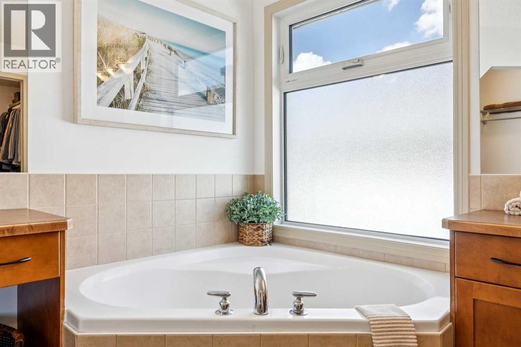 161 Kincora Park NW - 27