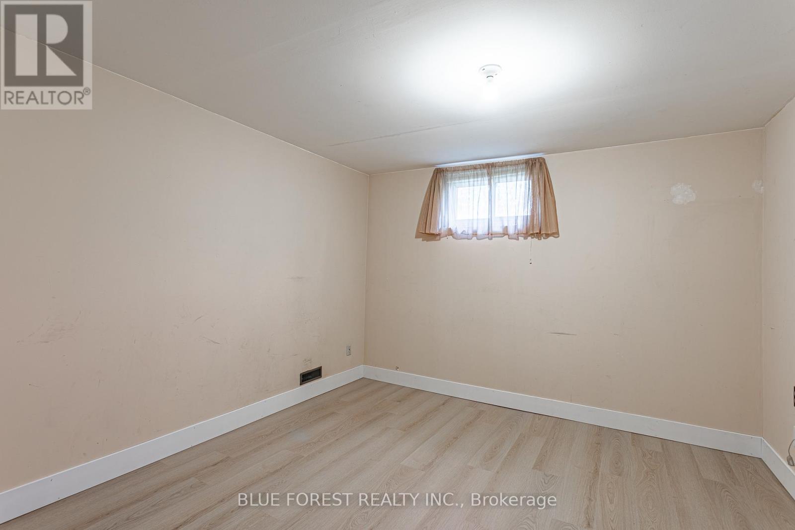 232 TERRENCE AVENUE - 20