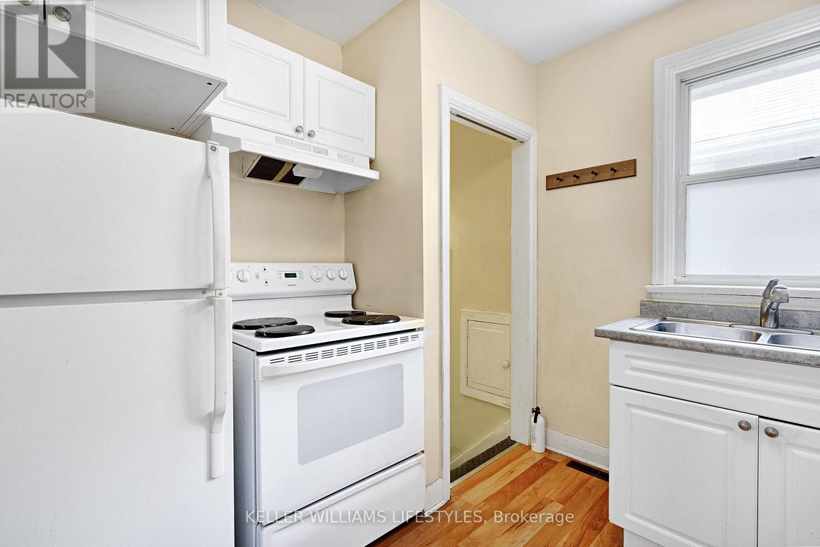 50 THOMAS JANES DRIVE - 12