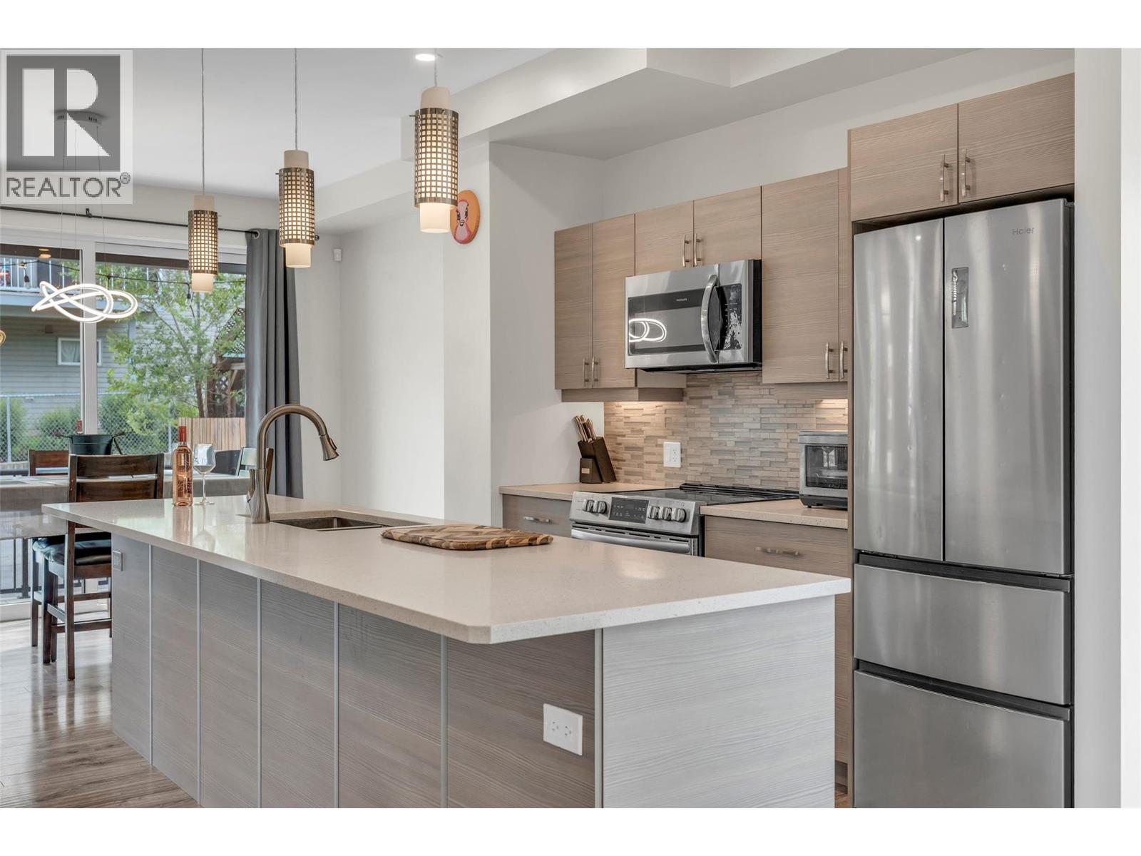 #102 436 Pickering Street - 13