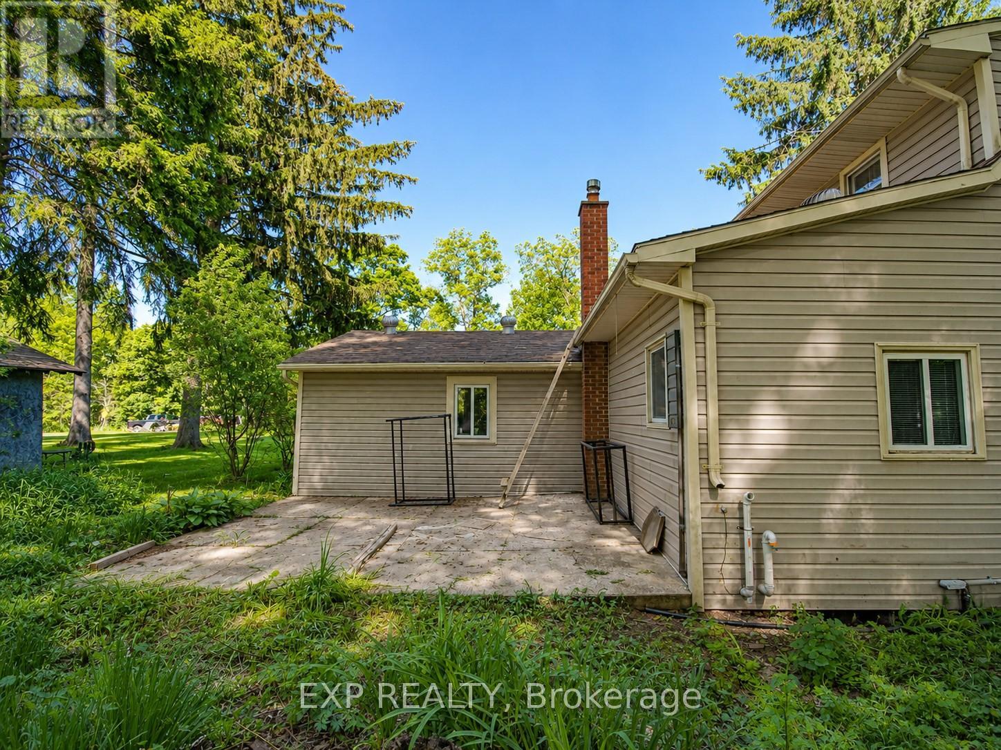 3226 PINE AVENUE - 23
