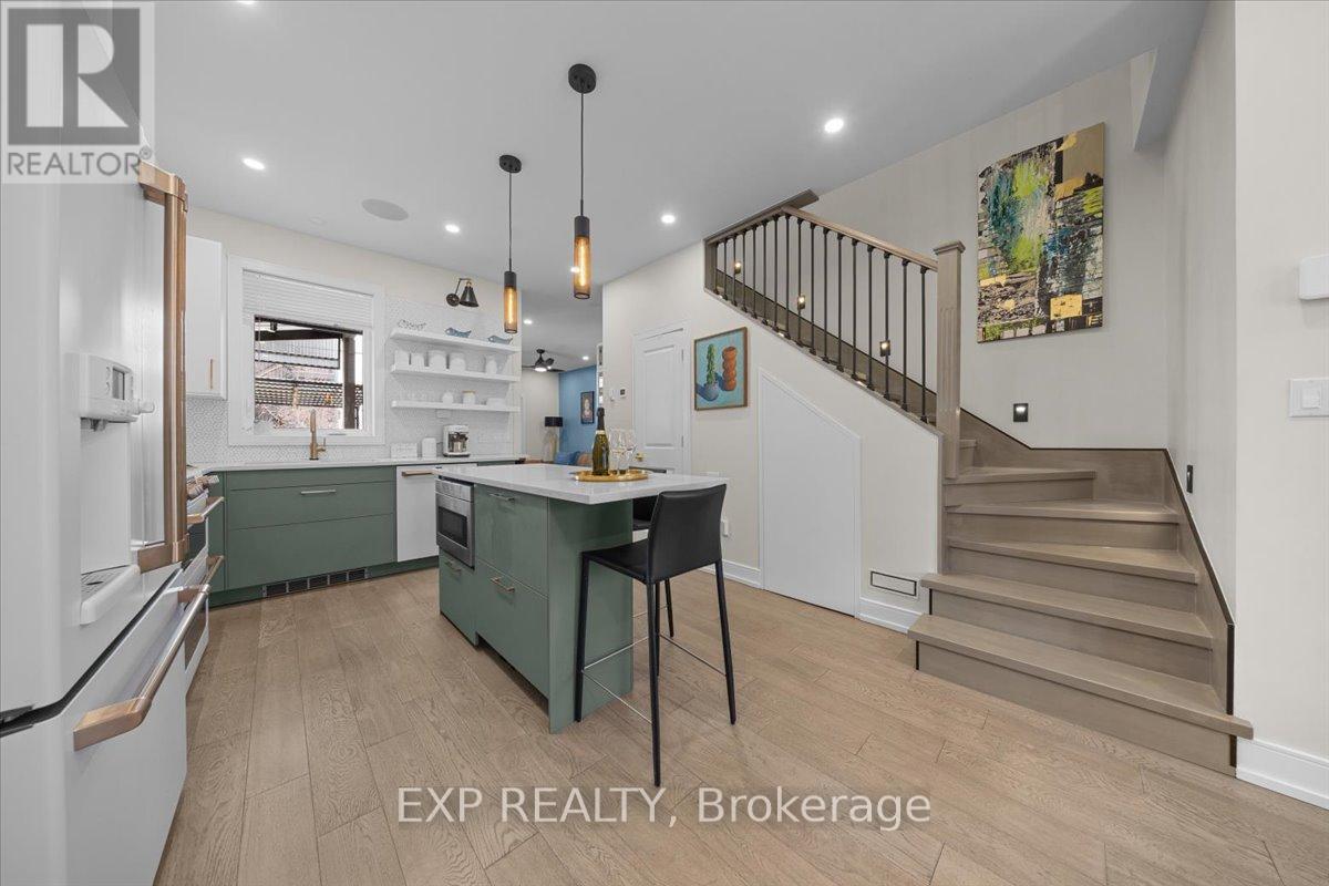 185 DESCHAMPS AVENUE - 22