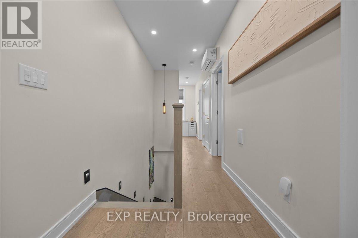 185 DESCHAMPS AVENUE - 24