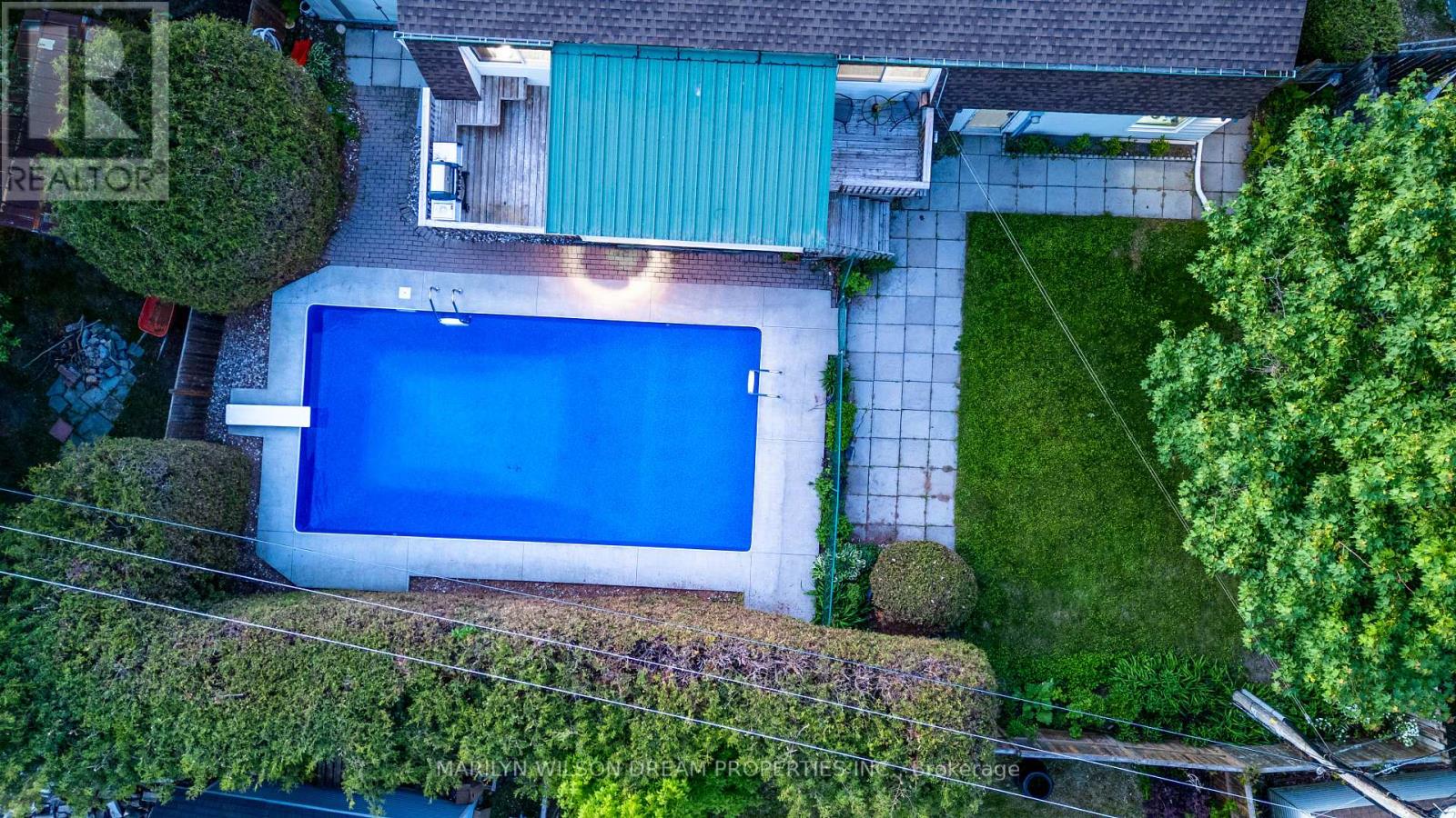 20 COOLBROOK CRESCENT - 27
