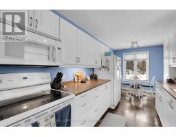 Bedroom 2 - 43 Waterview Court, Ottawa, ON K1V0H5 Photo 15