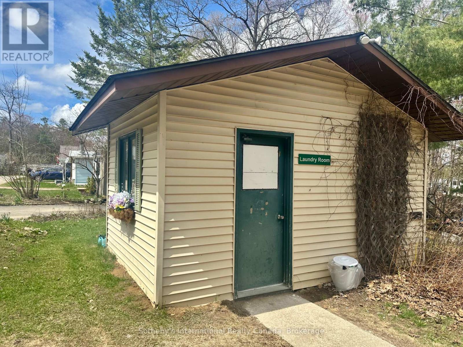 #75 1007 RACOON ROAD - 20