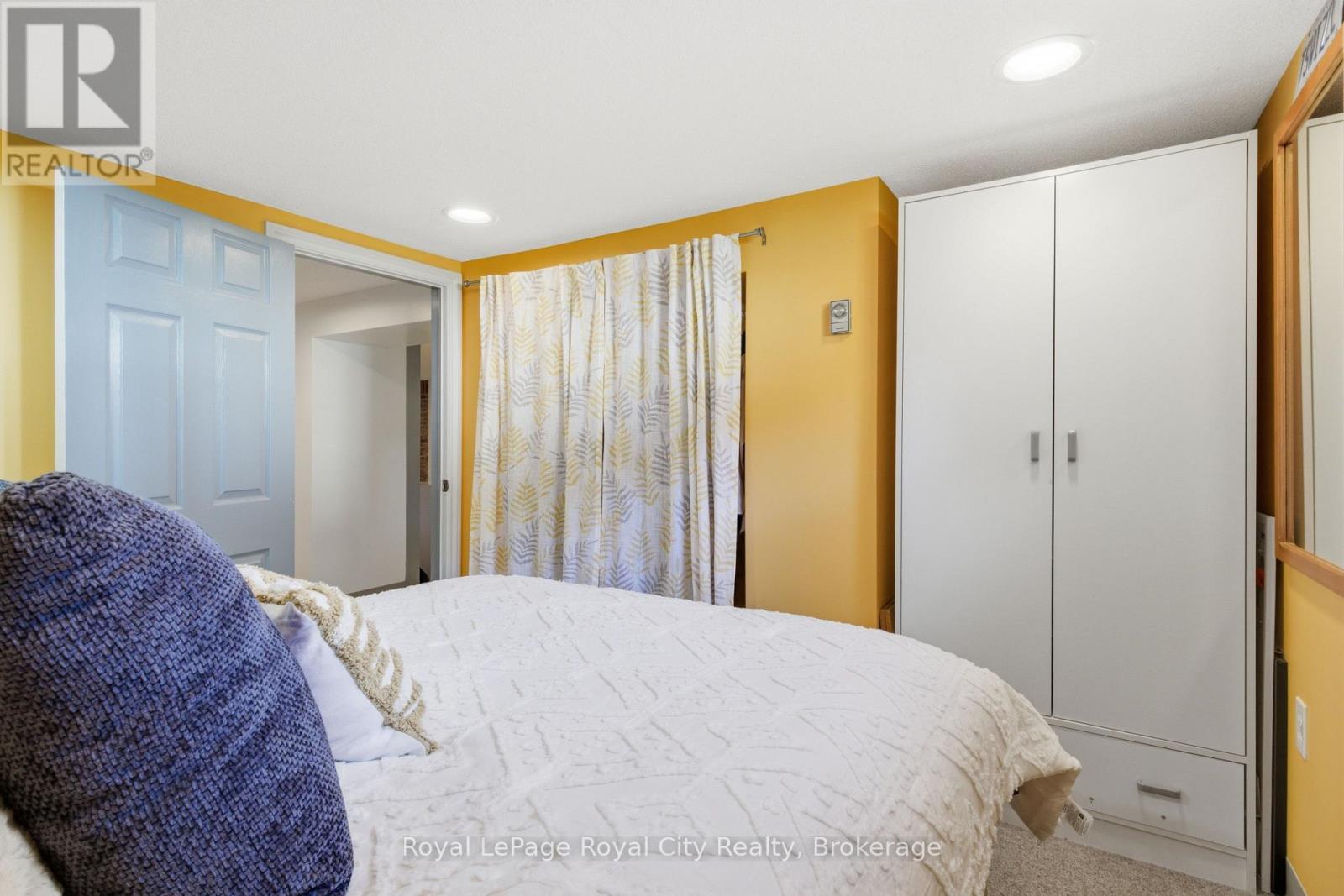 92 DEAN AVENUE - 36