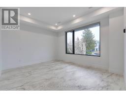 613 Harvie Avenue, Toronto, ON M6E4M4 Photo 14