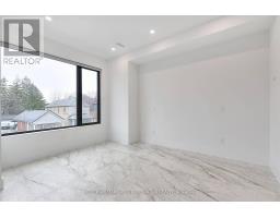 613 Harvie Avenue, Toronto, ON M6E4M4 Photo 15