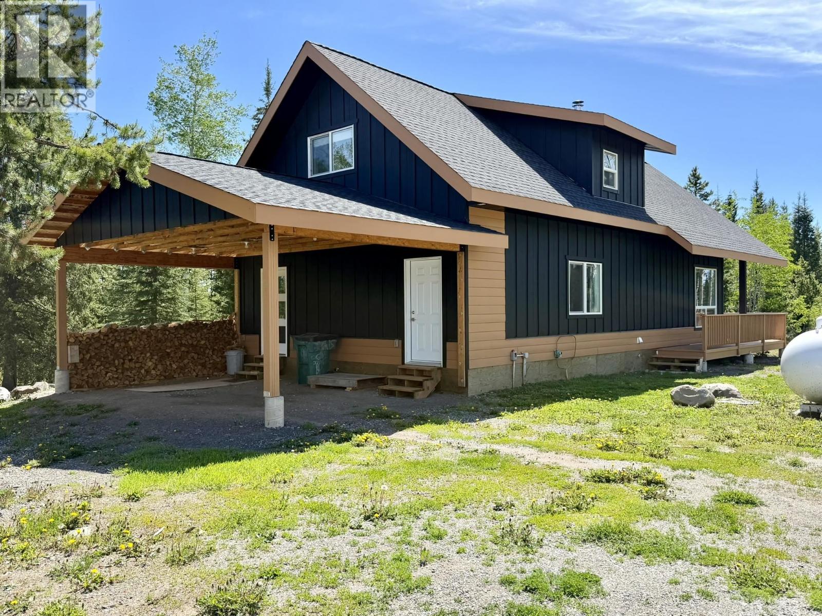 5606 LITTLE FORT 24 HIGHWAY, Lone Butte