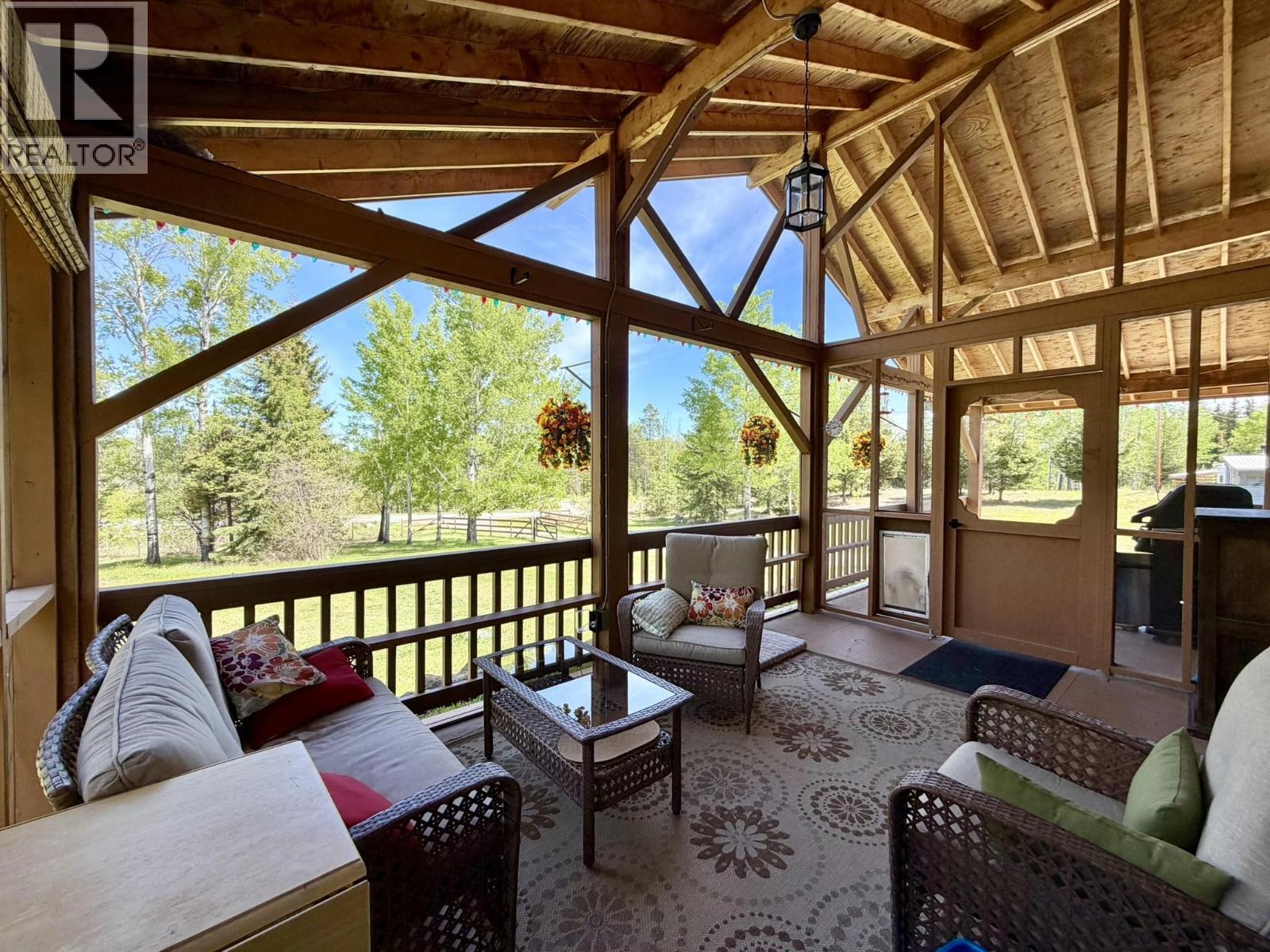 5606 LITTLE FORT 24 HIGHWAY, Lone Butte