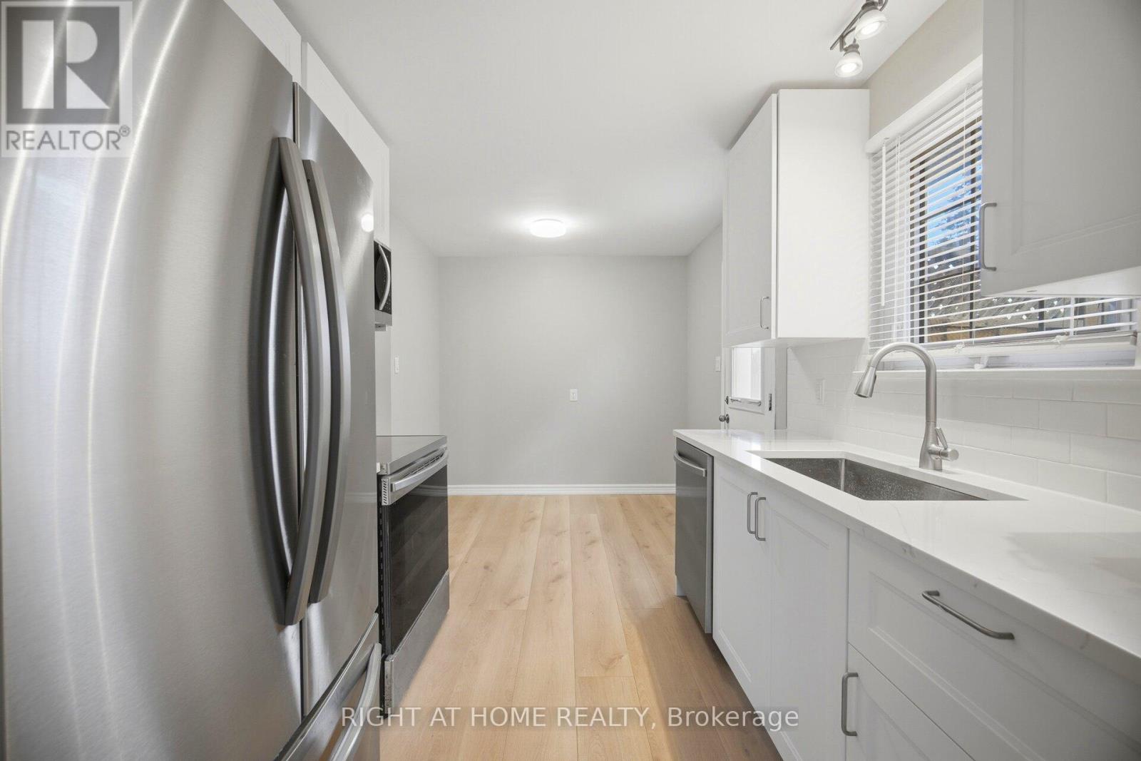 309 SIMON STREET - 7