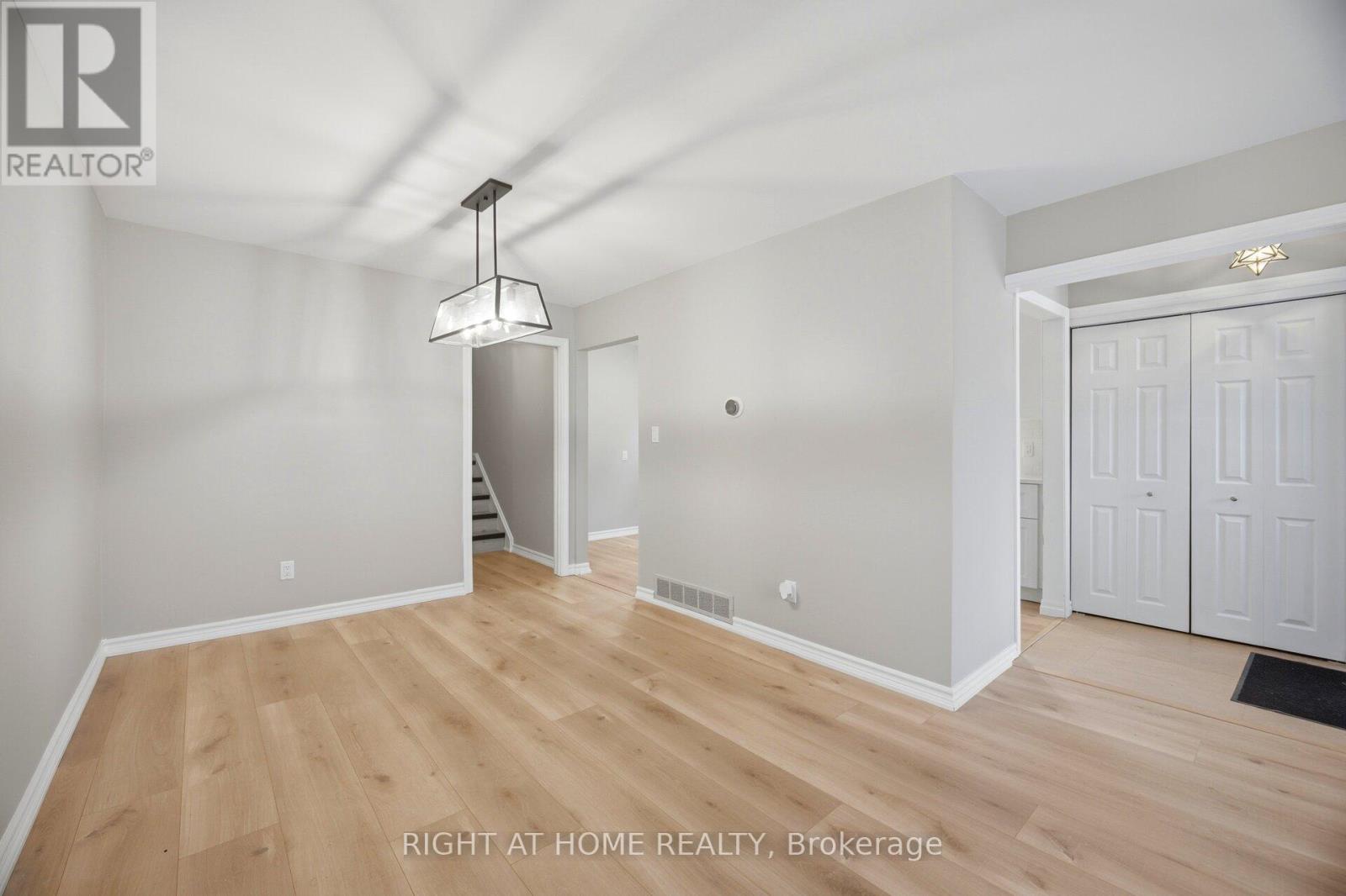 309 SIMON STREET - 8