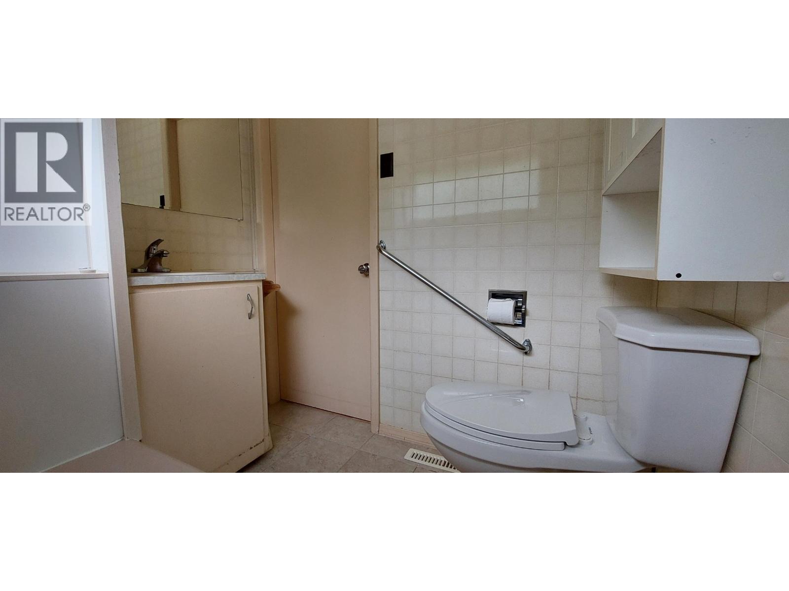 1600 MACKENZIE 20 HIGHWAY - 16
