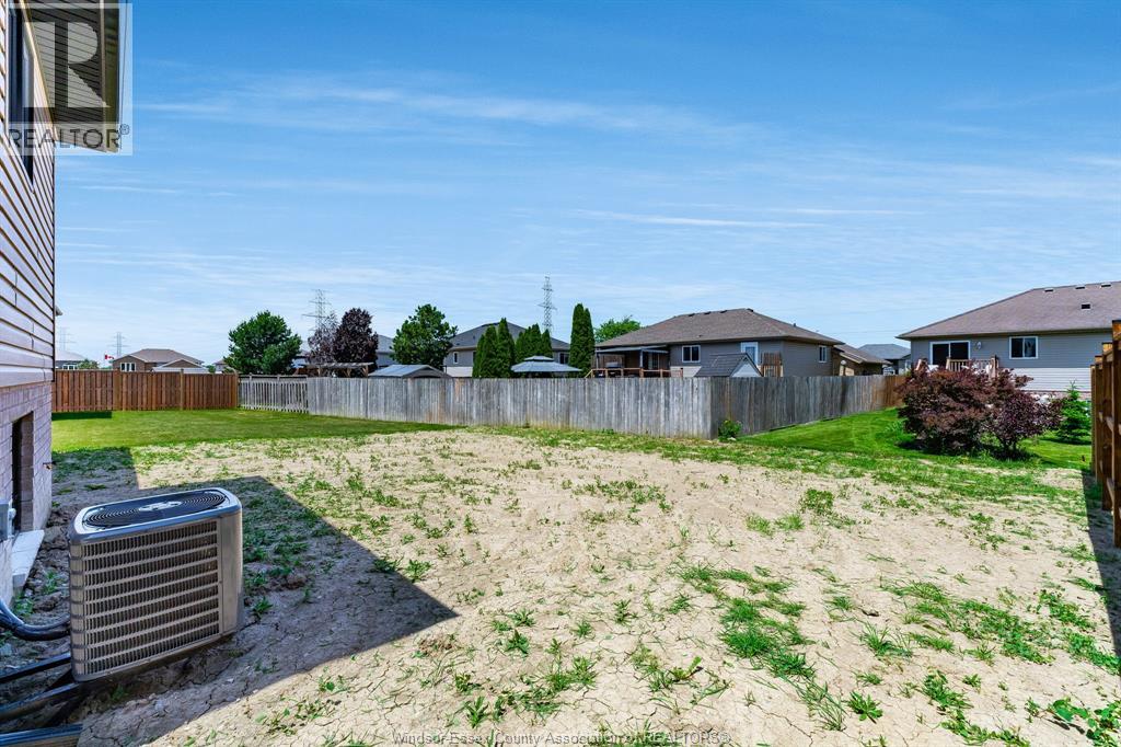 26 Hawthorne CRESCENT - 32