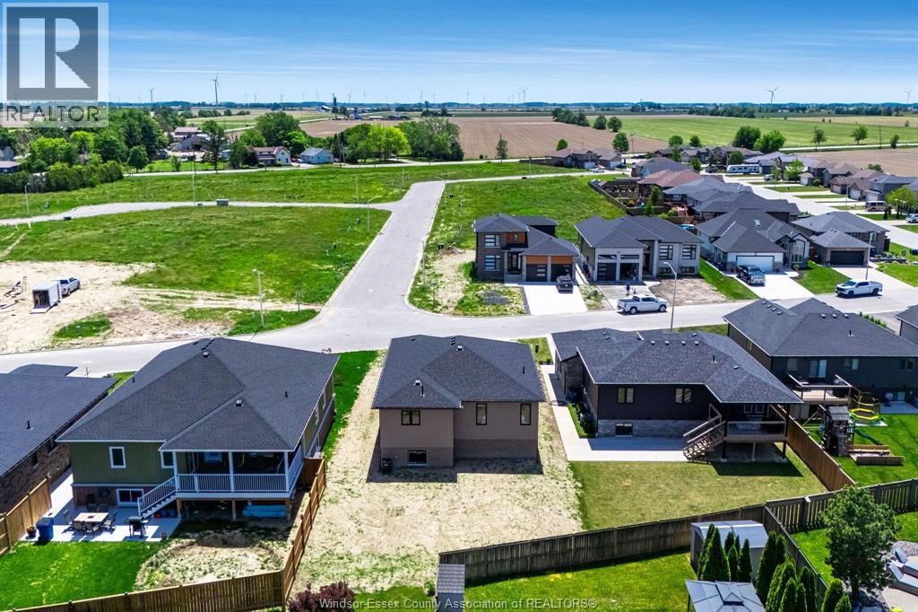 26 Hawthorne CRESCENT - 42