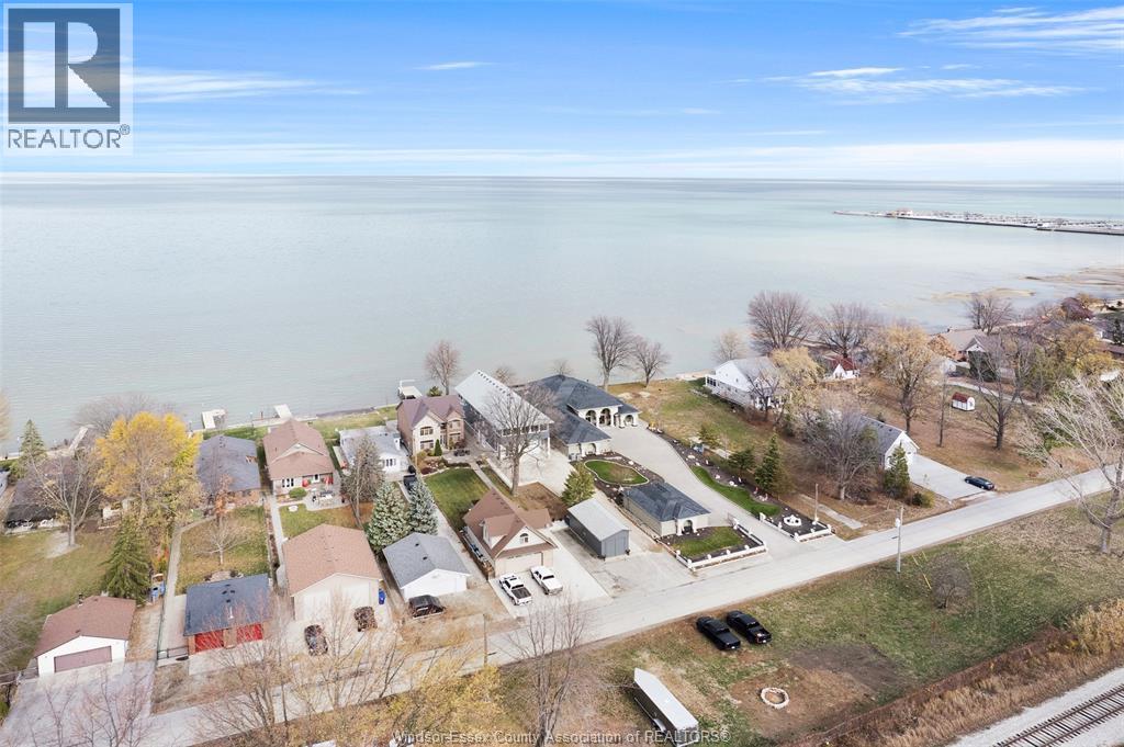 1696 CAILLE AVENUE - 12