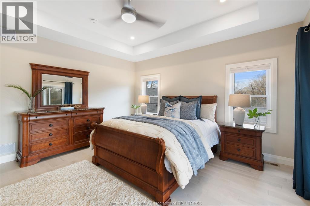 1696 CAILLE AVENUE - 30