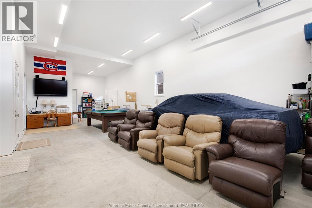 1696 CAILLE AVENUE - 47