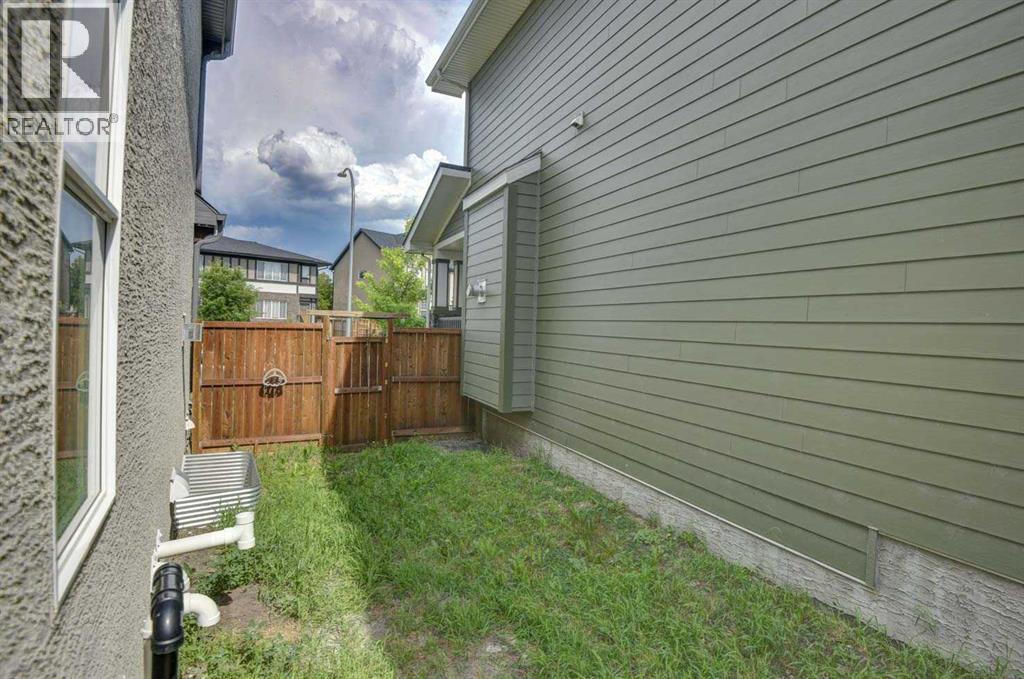 195 Masters Avenue SE - 43