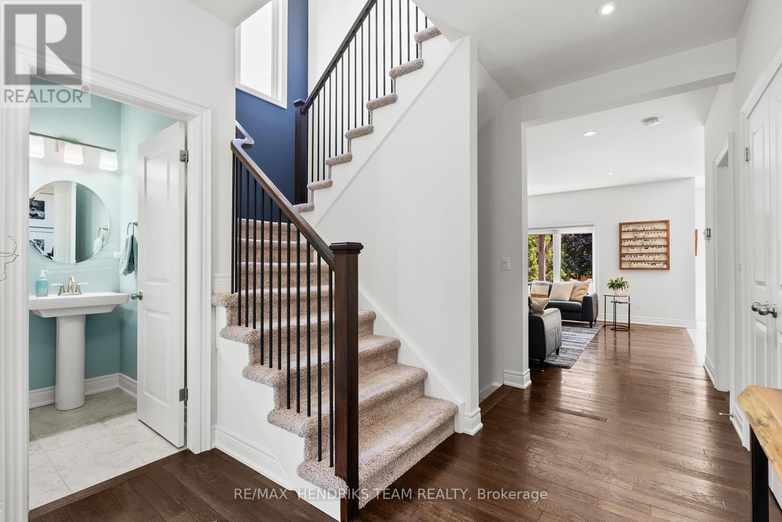 15 DIANA DRIVE - 18