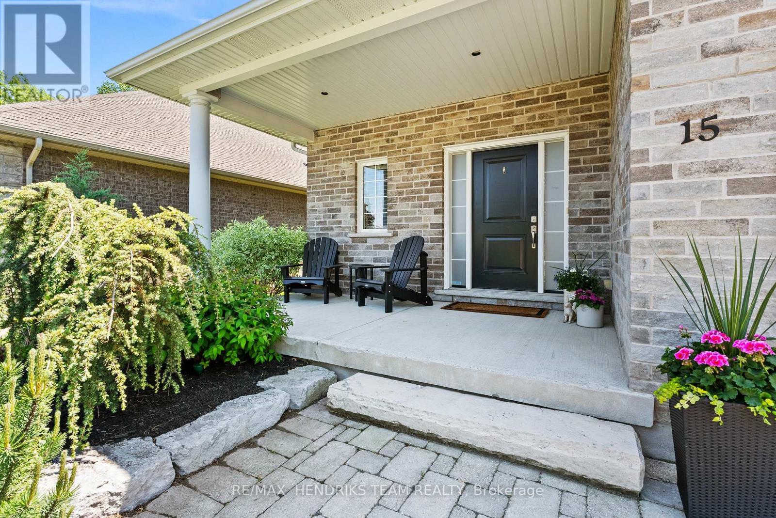 15 DIANA DRIVE - Image 2