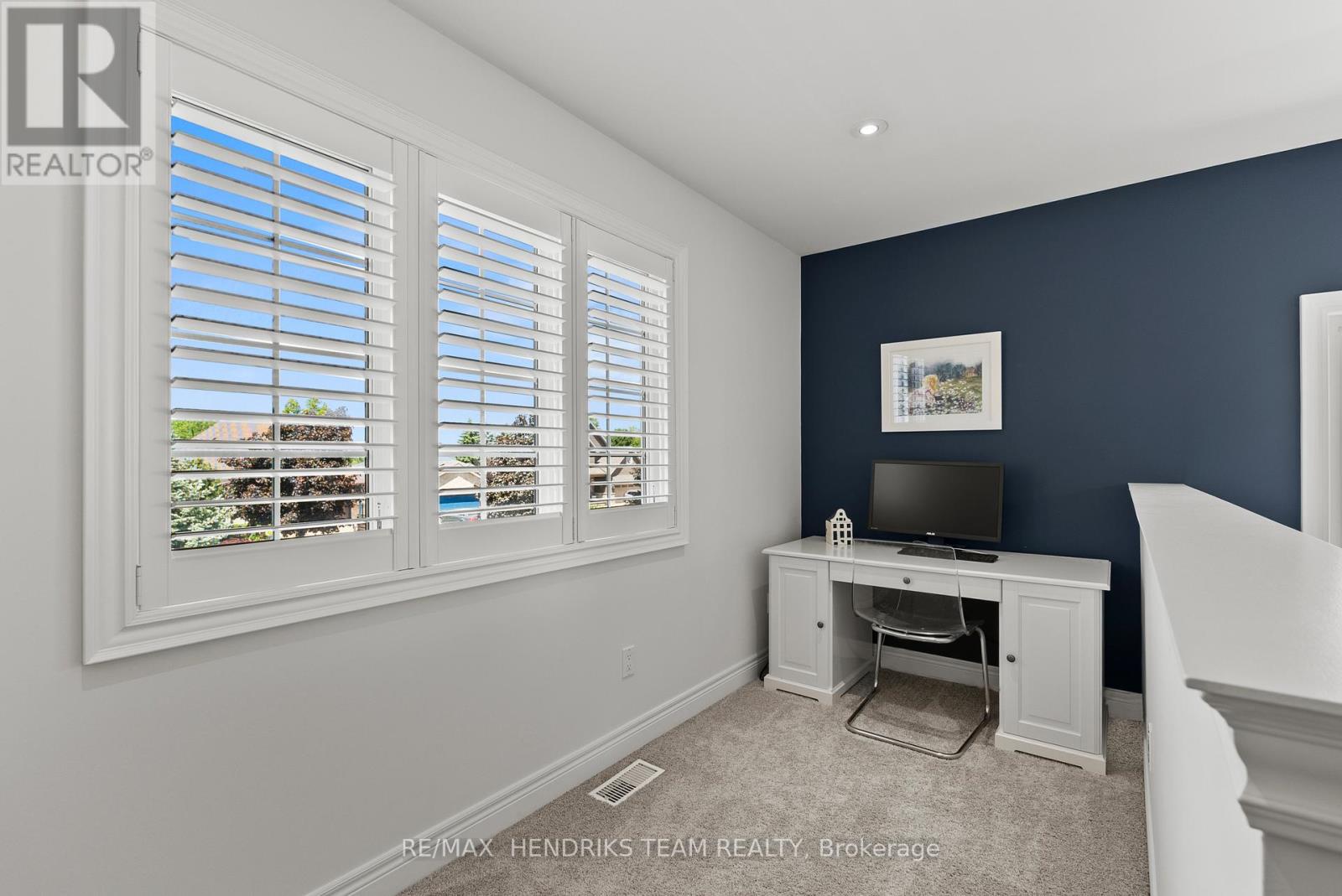 15 DIANA DRIVE - 20