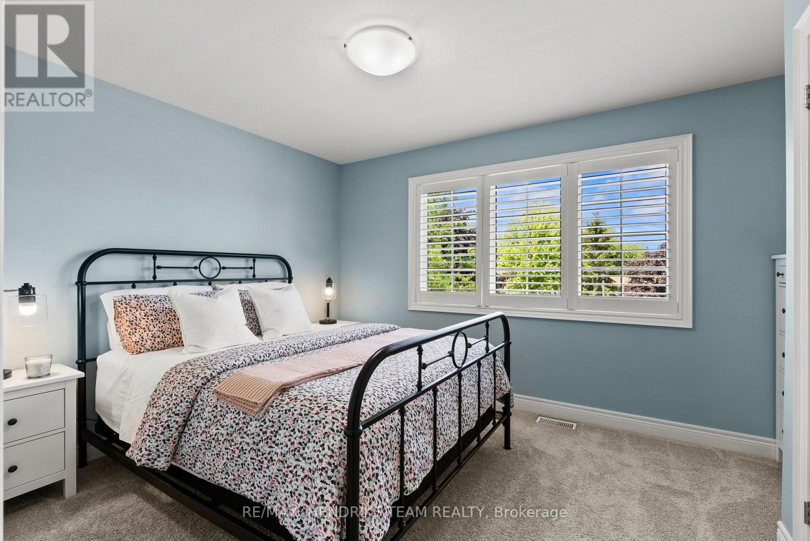 15 DIANA DRIVE - 24
