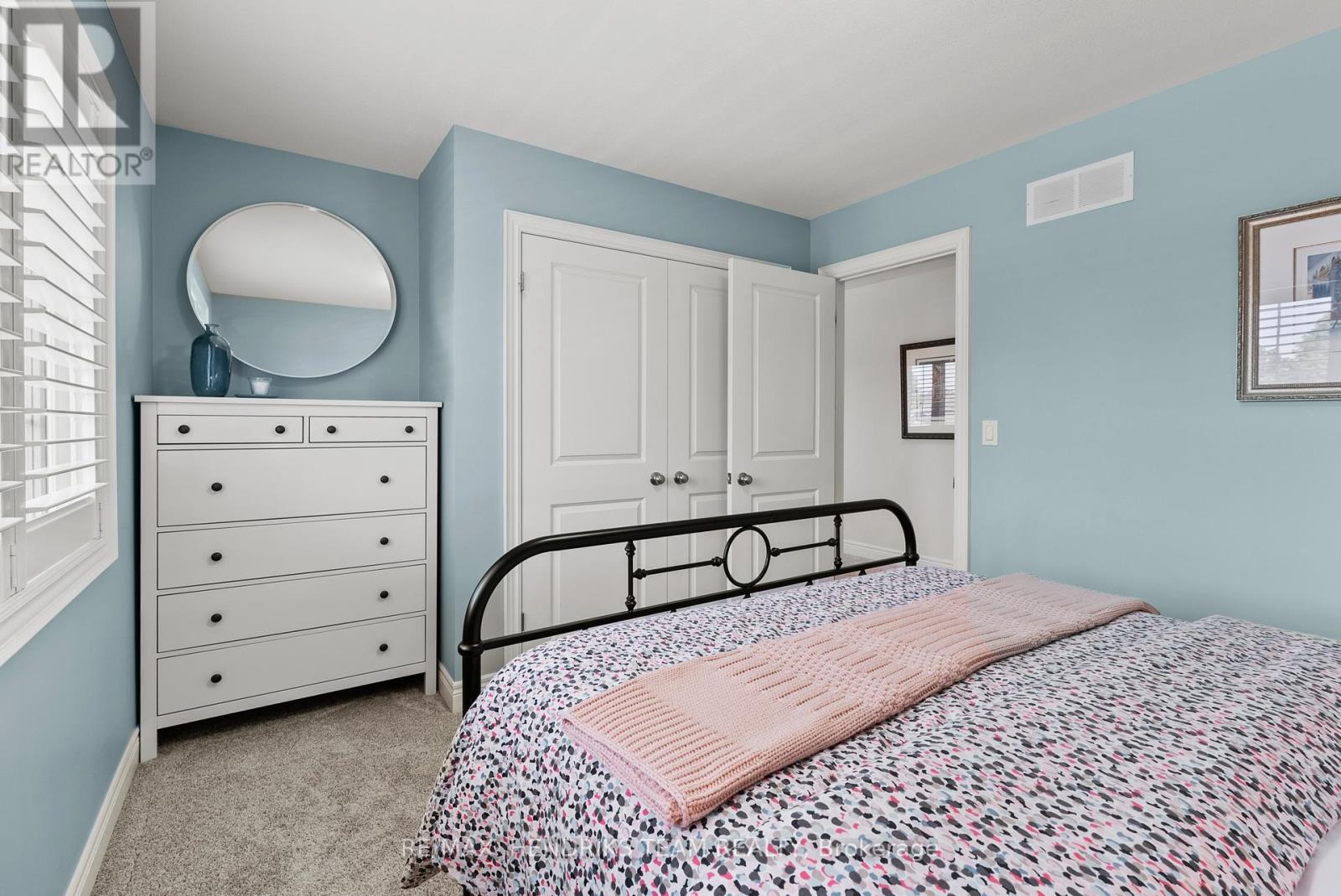 15 DIANA DRIVE - 25