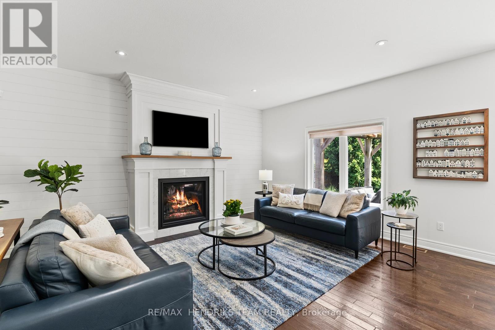 15 DIANA DRIVE - 8