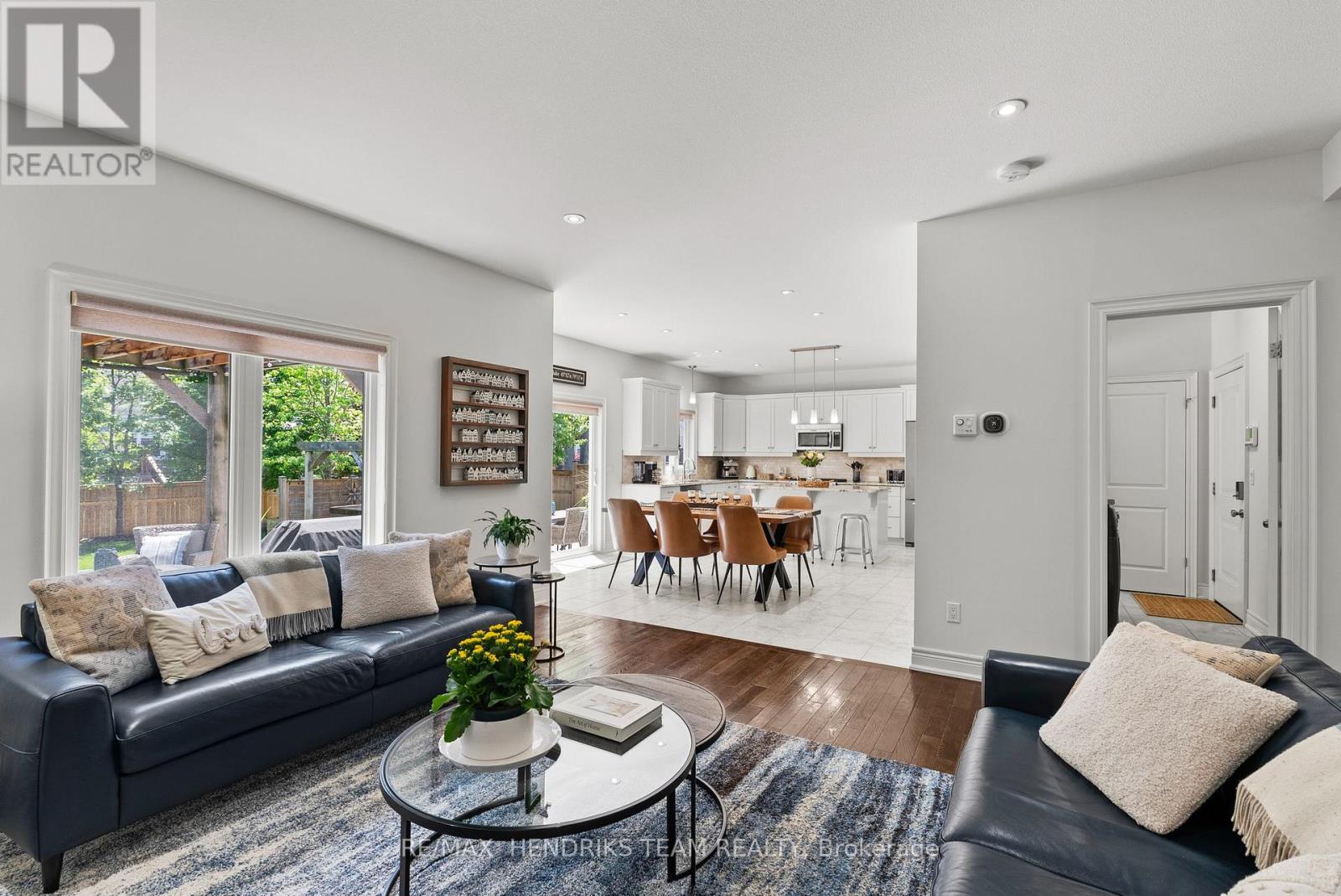 15 DIANA DRIVE - 9