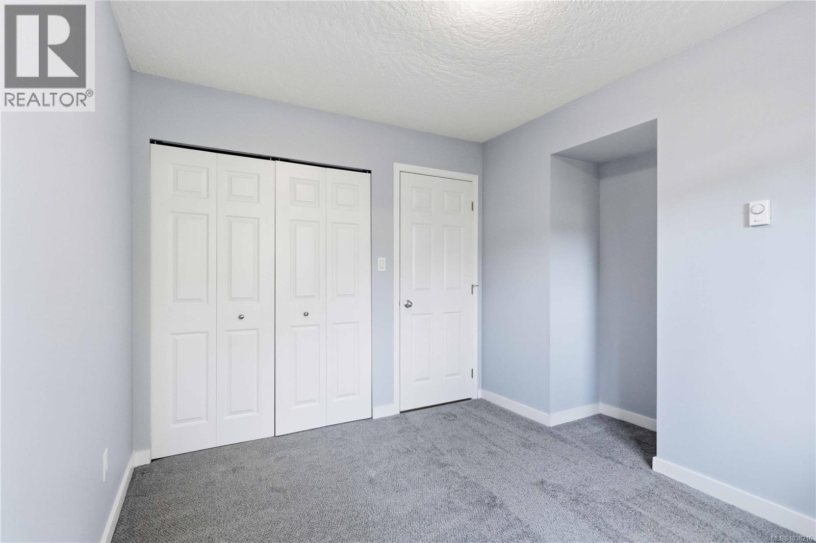 960 Dunford Ave - 35