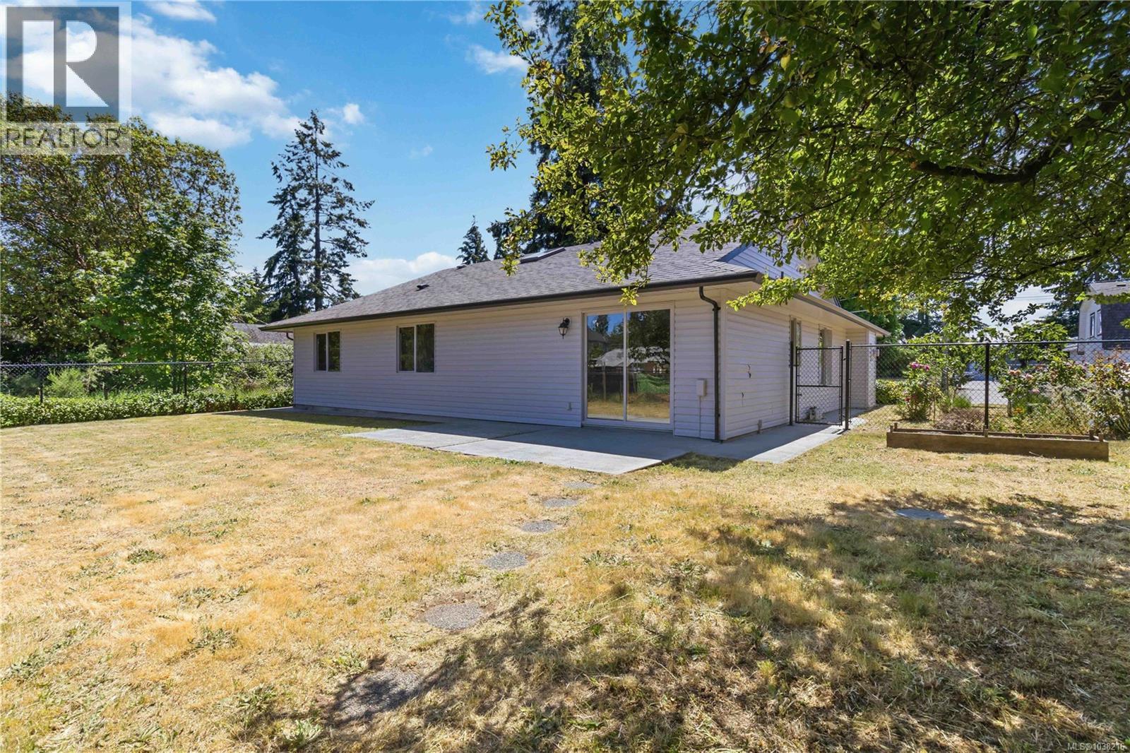 960 Dunford Ave, Langford