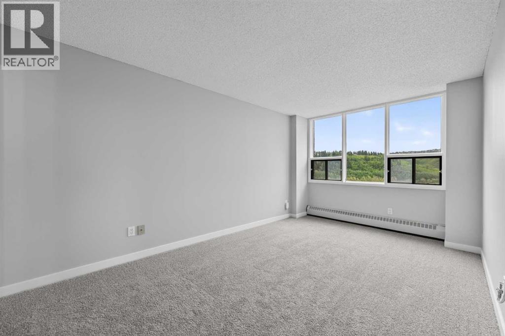 #902 145 Point Drive NW - 18