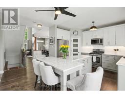 Kitchen - 37 Calderwood Way, Ottawa, ON K2J5L9 Photo 14