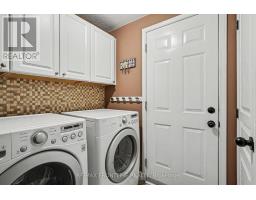 Bathroom - 37 Calderwood Way, Ottawa, ON K2J5L9 Photo 19