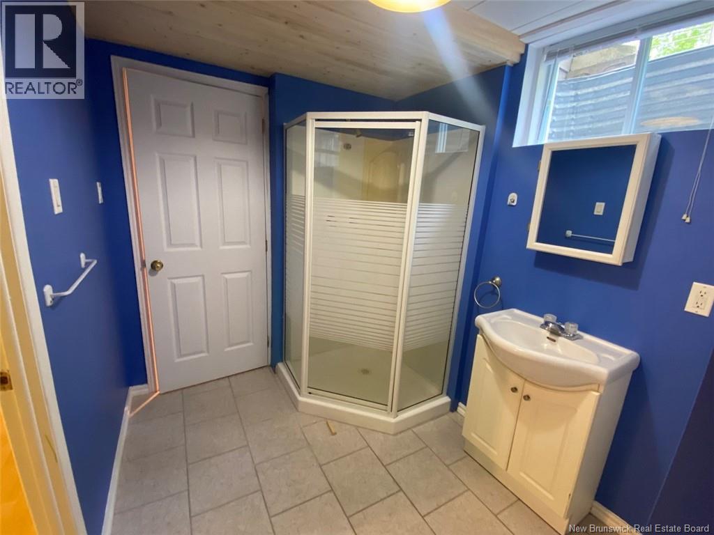 52 Raymond Street - 16