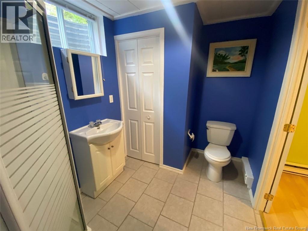 52 Raymond Street - 17