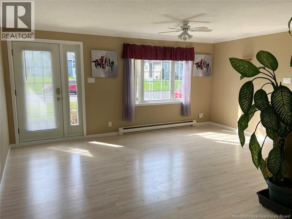 52 Raymond Street - Image 2