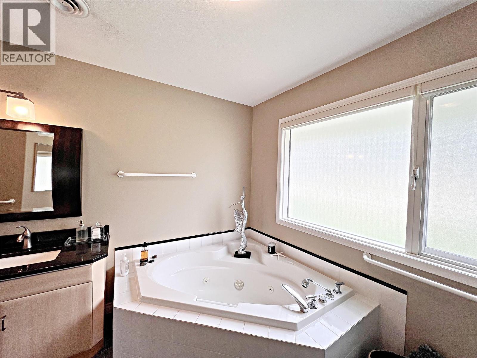 4480 Ponderosa Drive - 26