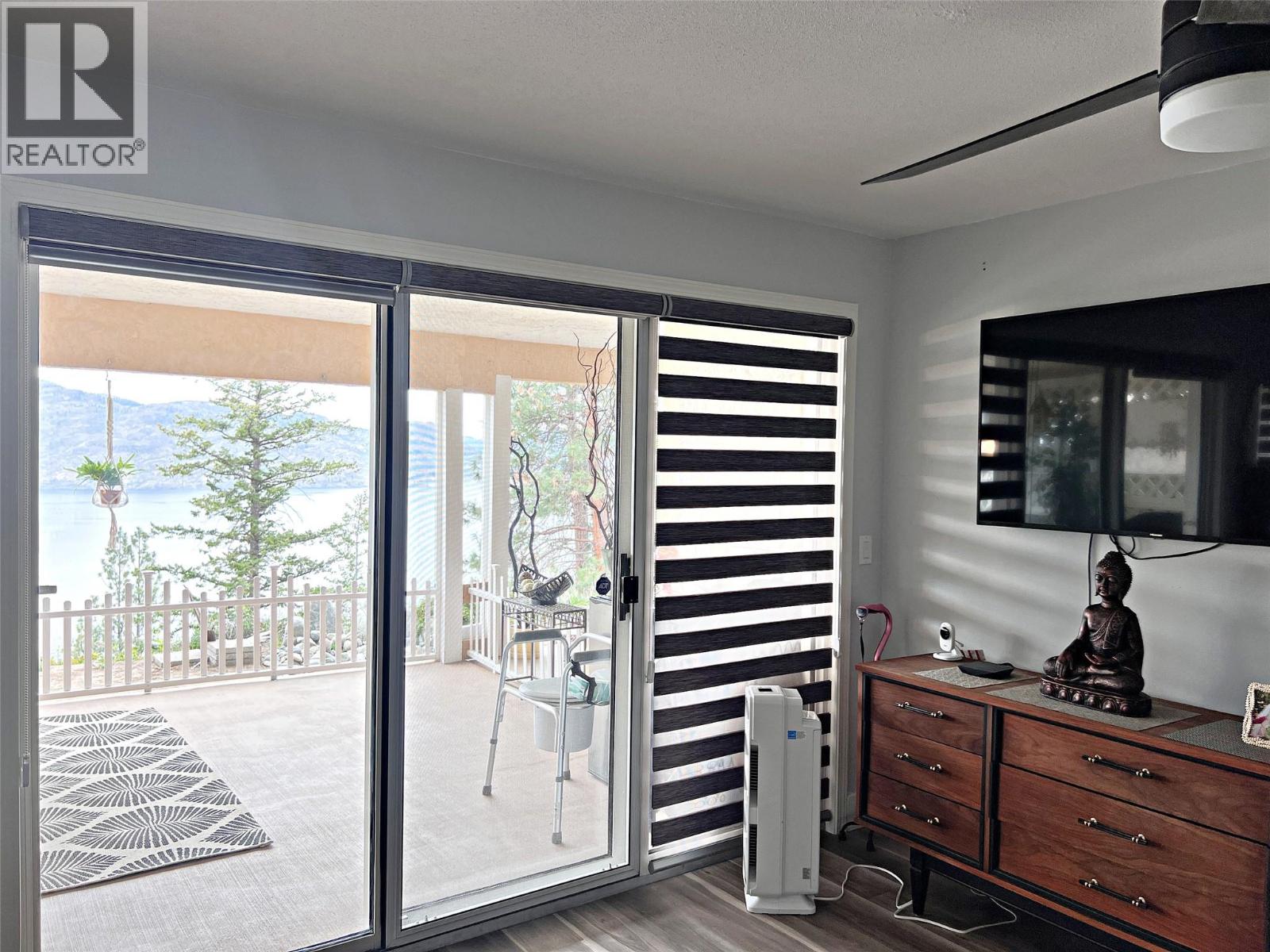 4480 Ponderosa Drive - 47