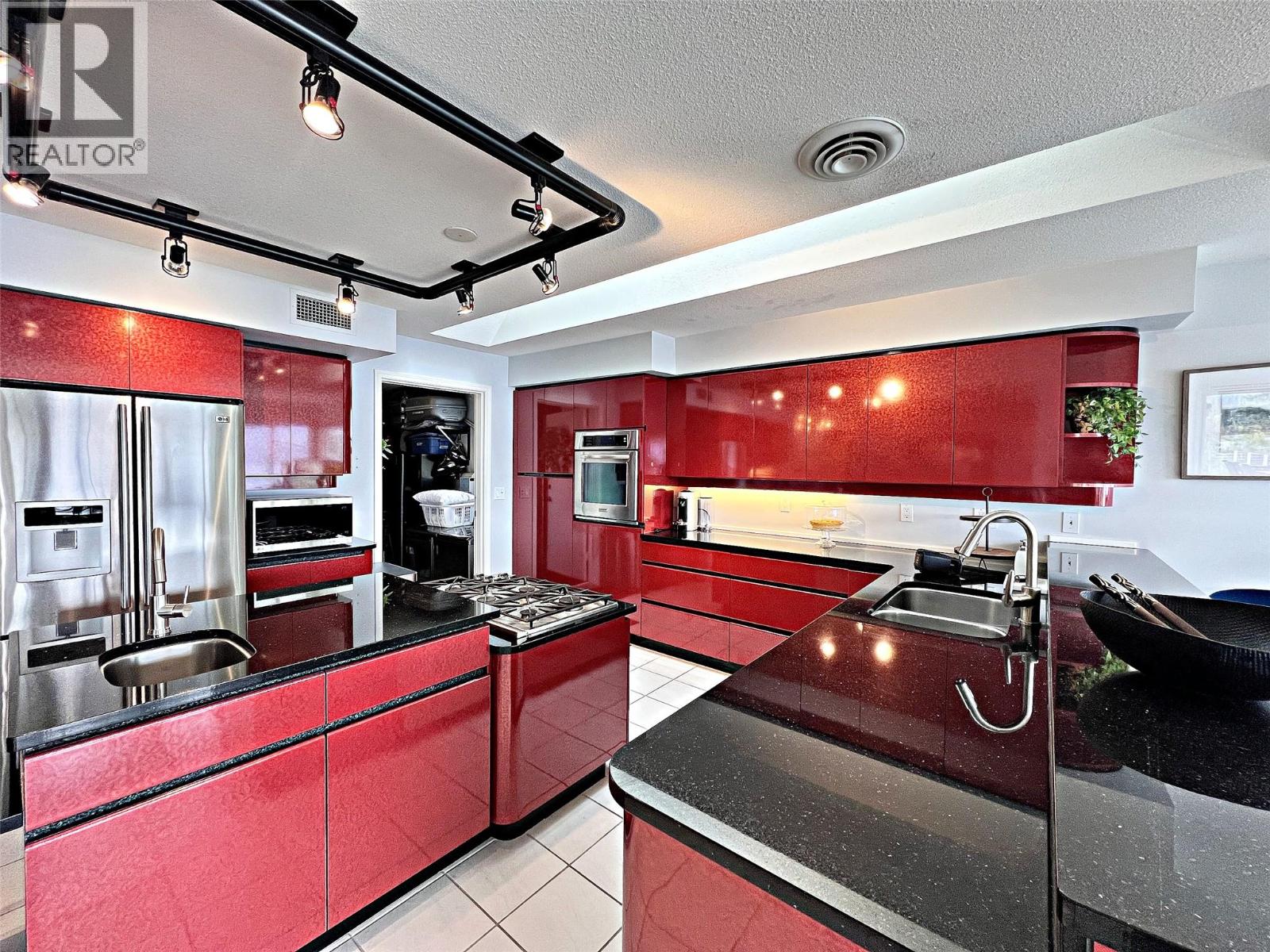 4480 Ponderosa Drive - 8