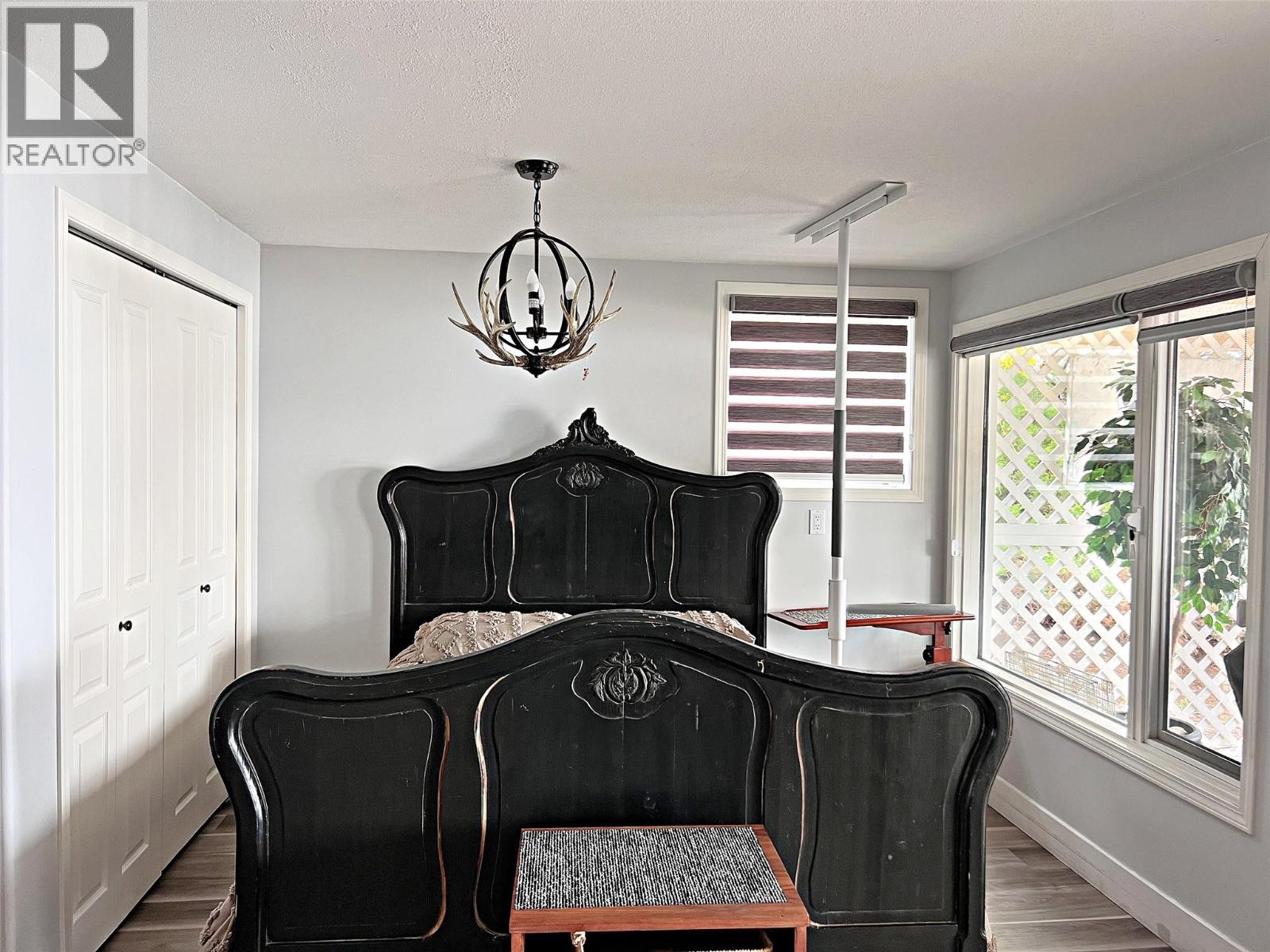 4480 Ponderosa Drive - 45